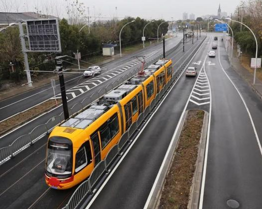 上海松江現代有軌電車2號線(倉華路站-中辰路站)正式運營!.png